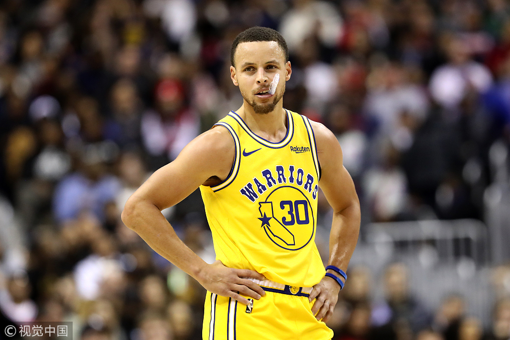 并在比赛中 并在比赛中